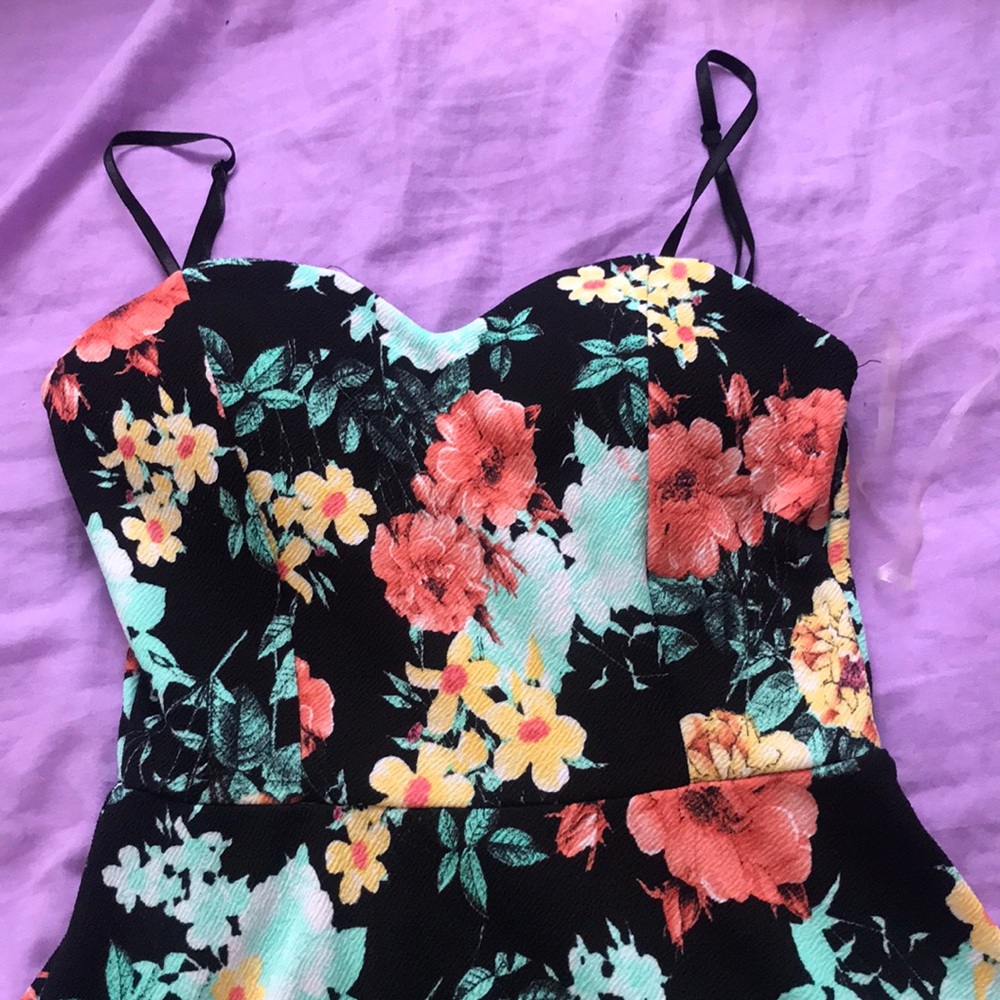 Dress - Picture 2 of 3
